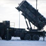Sky Shield : le projet de bouclier antimissile européen, porté par l’Allemagne et critiqué par la France
L’Allemagne, à l'initiative de ce projet, a déjà rallié une vingtaine d'autres pays en Europe. Ce bouclier antimissile profitera des technologies américaines et israéliennes, notamment, mais n'aura aucun équipement de fabrication française.