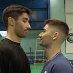 Jeux de Paris 2024 : duel fraternel pour une qualification à l’épreuve de badminton
En badminton, les frères Popov ont des rêves olympiques. Or, un seul des deux pourra se qualifier pour représenter la France à Paris cet été. Reportage.