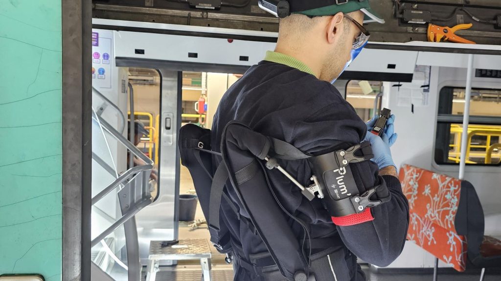 Exosquelettes : on en est où ?
Après avoir longuement testé des exosquelettes, des entreprises passent à la vitesse supérieure. C’est le cas de la RATP qui a annoncé l’acquisition de 140 appareils.
