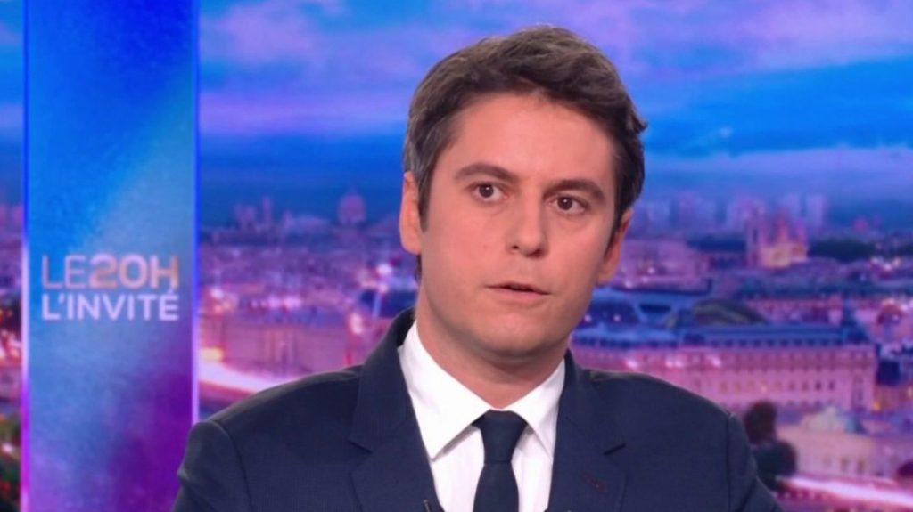 Assurance-chômage : Gabriel Attal annonce une réforme dès cette année
Mercredi 27 mars, sur TF1, Gabriel Attal a promis une réforme de l'assurance-chômage dès 2024, avec une entrée en vigueur à l'automne. Le Premier ministre a notamment évoqué la possibilité de réduire la durée d'indemnisation.