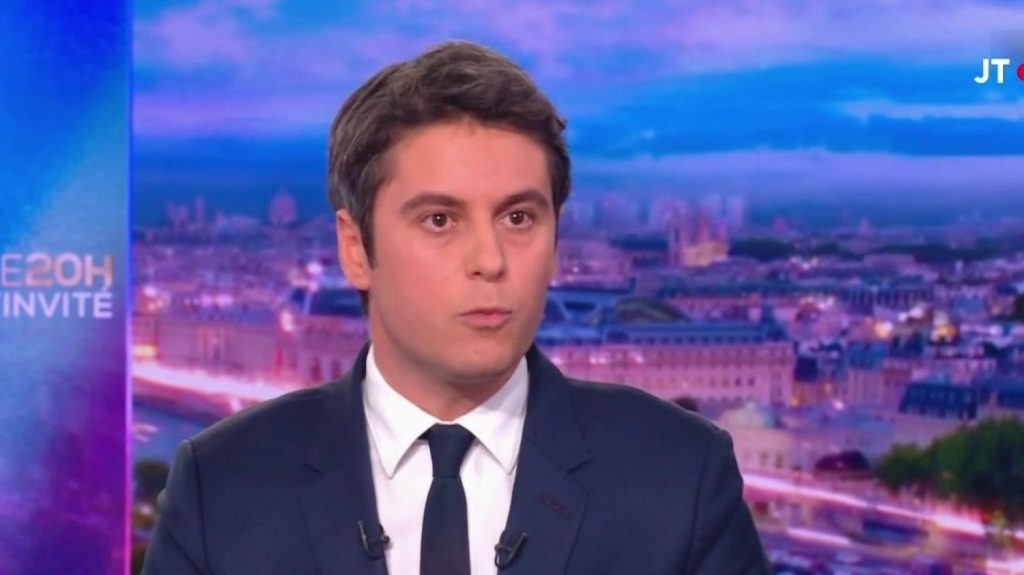 Assurance-chômage : les annonces de Gabriel Attal fâchent les syndicats
La réforme globale de l'assurance-chômage annoncée par le Premier ministre, mercredi 27 mars au soir, fait polémique.