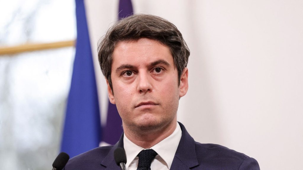 Réforme de l'assurance-chômage : "fabriquer des pauvres", "taper sur la tête des chômeurs"... Tour d'horizon des réactions à l'annonce de Gabriel Attal
Les réactions se multiplient après l'annonce, mercredi soir, de Gabriel Attal de sa volonté de réduire la durée d'indemnisation du chômage.