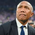 Ligue 1 : le président de Nantes confirme le retour sur le banc d'Antoine Kombouaré après le licenciement de Jocelyn Gourvennec
Dans un entretien accordé à L'Equipe, Waldemar Kita a confirmé la nomination d'Antoine Kombouaré, dimanche, au lendemain de la défaite contre Strasbourg (1-3).