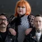 Le groupe Gossip de retour après 12 ans d'absence avec un nouvel album, Real Power
Le groupe Gossip, dont le dernier album remonte à 2012, se reforme et sort "Real Power", un album emmené par la voix de l'icône queer et féministe, Beth Ditto.