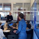 "On peut, nous aussi, écrire des livres" : un roman policier à 48 mains, l'aventure inédite d'une classe de seconde professionnelle
C'est un travail collaboratif exigeant auquel les adolescents ont décidé de se soumettre, aidés par leurs professeurs et le romancier Mabrouck Rachedi au lycée privé Saint Paul Bourdon Blanc, à Orléans. Avant de finir leur cursus professionnel, ils ont déjà une corde à leur arc : l'écriture. Reportage.