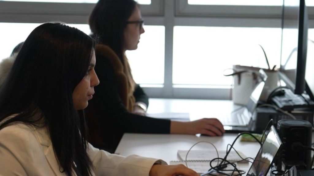 Pâques : les salaires de mars pourraient être versés en retard
En raison du week-end de Pâques, le système bancaire européen sera mis à l'arrêt, et cela pourrait avoir des conséquences sur le versement des salaires du mois de mars.
