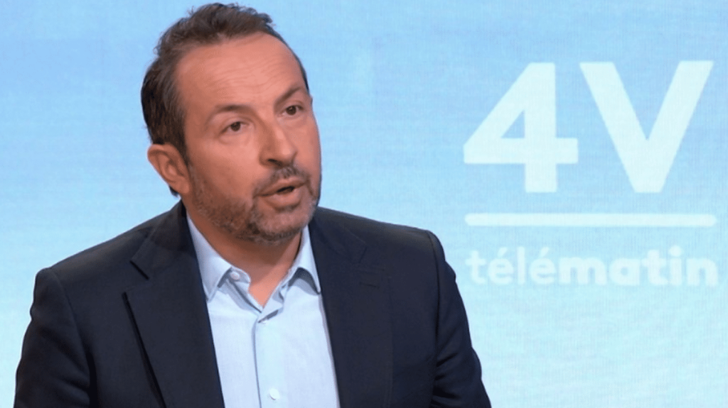 Attentat terroriste près de Moscou : "Il faut arrêter l'importation de potentiels terroristes" en France, appelle le vice-président du RN Sébastien Chenu
Sébastien Chenu, député du Nord et vice-président du Rassemblement national (RN), également vice-président de l'Assemblée nationale, était l'invité des "4 Vérités" sur France 2, lundi 25 mars.