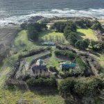 Loto du patrimoine 2024 : l'ancien sémaphore du Pouldu, dans le Morbihan, parmi les sites sélectionnés
Construit en 1861, l'ancien sémaphore du Pouldu à Guidel, dans le Morbihan, fait partie des sites sélectionnés pour le Loto du patrimoine 2024. La municipalité veut y créer une base nautique. Le montant de la dotation du Loto du patrimoine ne sera connu qu'en fin d'année.