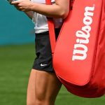 Miami : de retour après sa suspension pour dopage, Simona Halep éliminée au 1er tour
De retour sur les circuits après la réduction de sa suspension pour dopage, la Roumaine s'est inclinée en trois sets face à l'Espagnole Paula Badosa (1-6, 6-4, 6-3) mardi au WTA 1000 de Miami.