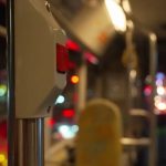 Harcèlement de rue : quelles solutions pour les nombreuses femmes concernées ?
Elles sont 75% à dire avoir déjà subi une agression sexuelle dans l'espace public. Le harcèlement de rue est un véritable poids pour de nombreuses femmes. Des solutions sont développées pour lutter contre ce phénomène.