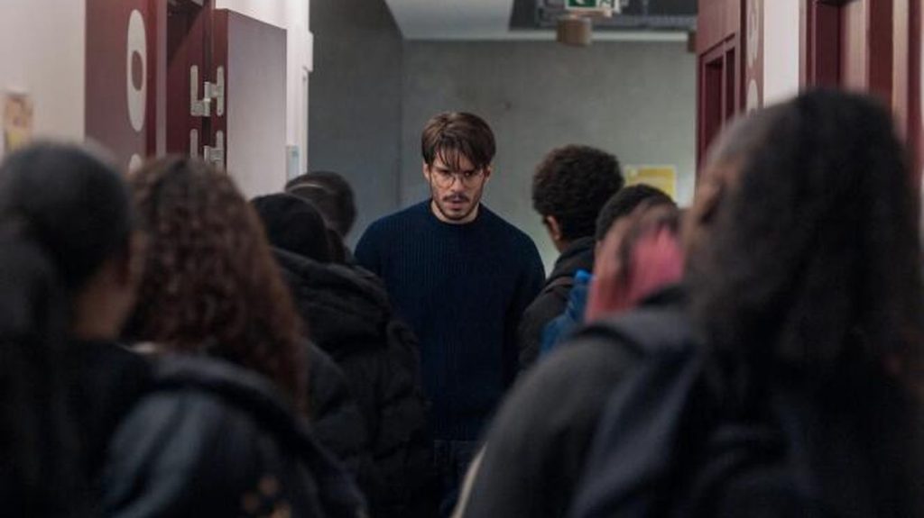 "Pas de vagues" : engrenage fatal au collège
Les sorties cinéma de la semaine avec Thierry Fiorile et Matteu Maestracci : "Pas de vagues" de Teddy Lussi-Modeste et "Le Jeu de la reine" de Karim Aïnouz.