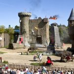 Le Puy du Fou remporte une distinction mondiale du "meilleur spectacle"
Le parc de loisir vendéen a reçu, dans la nuit de samedi à dimanche, le "Thea Classic Award", haute distinction de l'industrie du divertissement mondial, à Los Angeles (Californie).