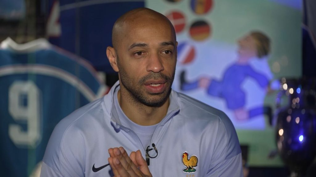 Vidéo
Paris 2024 : "Je n'ai pas tout gagné, il me manque les JO"... L'intégralité de l'entretien de Thierry Henry à "Tout le sport"
Le sélectionneur de l'équipe de France Espoirs, qui disputera les Jeux olympiques cet été, s'est confié dans un long entretien à "Tout le sport", dont voici la version intégrale.