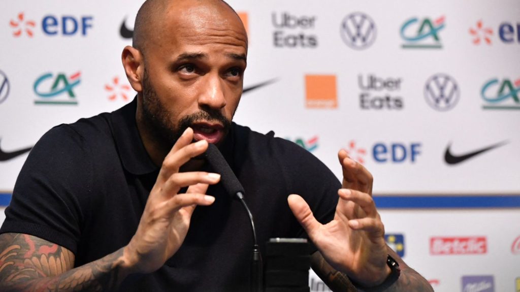 "Les JO ne sont pas dans le calendrier de la Fifa, c'est un peu le monde à l'envers", Thierry Henry se confie dans un entretien exclusif
Le sélectionneur de l'équipe de France olympique de football a accordé un entretien exclusif à l'émission Tout Le Sport.