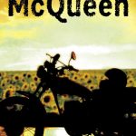 "Le Steve McQueen" de Tim Willocks et Caryl Férey, aux éditions Points Poche
"Le Steve McQueen" que nous proposent Tim Willocks et Caryl Férey est un formidable polar classique pour l'intrigue, mais déjanté et très contemporain pour la tonalité.