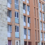 Vaucluse : échanges de tirs à Avignon, dans une zone connue pour des règlements de compte liés au trafic de drogue
Des coups de feu ont été tirés en plein jour, samedi 16 mars, dans un quartier d’Avignon. Aucune personne n’a été blessée.