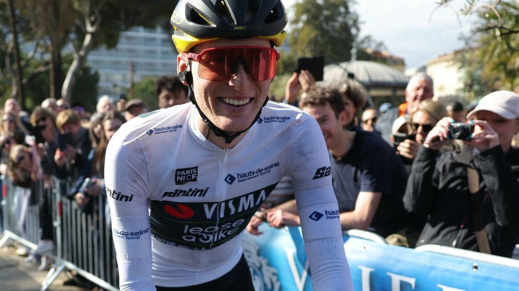 Paris-Nice 2024 : l'Américain Matteo Jorgenson remporte sa première grande victoire devant Remco Evenepoel
Le coureur de Visma-Lease a bike a parfaitement maîtrisé les dernières difficultés vers Nice, dimanche, en restant dans la roue de son rival Remco Evenepoel, vainqueur de la dernière étape.
