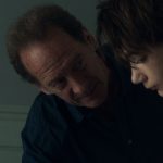 "Comme un fils" : Vincent Lindon dans le rôle d'un professeur de français en dépression sauvé par un jeune Rom
Avec ce nouveau long-métrage humaniste, Nicolas Boukhrief fait le récit bouleversant d'une rencontre entre deux âmes endeuillées, d'un côté un professeur esseulé et désabusé, de l'autre un enfant roumain exploité et maltraité.