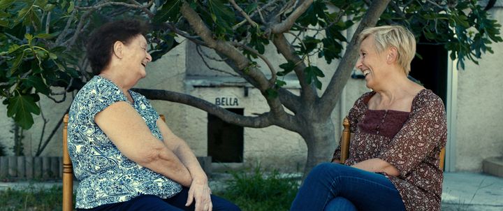 Sylvie Hofmann et sa mère, dans le film