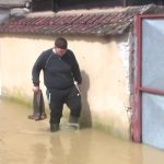 Crues dans l'Yonne : 50 personnes ont été évacuées
Alors que mercredi 3 avril, l'Yonne est de nouveau passée en alerte rouge pour risque important de crues, les habitants du département vivent les pieds dans l'eau. 50 évacuations ont déjà eu lieu depuis le début des intempéries.