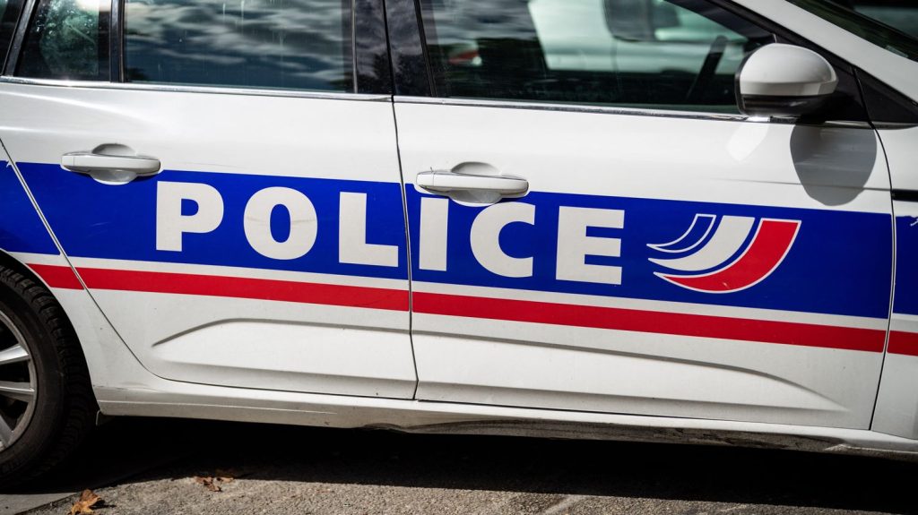 Essonne : un père placé en garde à vue pour l'assassinat de ses deux enfants
Selon le parquet d'Evry, les corps des deux victimes, âgées de 3 ans et 20 mois, ont été retrouvés dans un champ à Forges-les-Bains.
