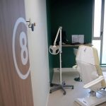 Santé : les cabinets sans rendez-vous, la solution à la pénurie de médecins ?
Les centres médicaux sans rendez-vous offrent une réponse à la pénurie de médecins en France et à la saturation des services d'urgences. Ouverts de 8 heures à 20 heures, les soignants de ces cabinets reçoivent les patients par ordre d'arrivée.