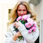 Céline Dion donne des nouvelles de son combat contre la maladie dans un long entretien en couverture de "Vogue France"
La chanteuse et superstar québécoise, affectée du syndrome de la personne raide (SPR) et absente des scènes depuis quatre ans, se confie longuement dans le nouveau numéro de "Vogue France" dont elle est la splendide "cover girl".