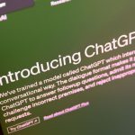 Intelligence artificielle : ChatGPT crédité pour la première fois au générique d'une série
Le nom de l'outil créé par Open AI apparaît désormais dans la rubrique "musique" du générique de la série indienne "Save the Tigers".