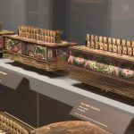 La plus importante collection d’accordéons d’Europe est en Corrèze
La Cité de l’accordéon et des patrimoines vient d’ouvrir ses portes à Tulle. Outre le populaire instrument de musique, ce musée met en valeur deux autres emblématiques savoir-faire : la dentelle en poinct de Tulle et l’ancienne Manufacture d’armes de la ville.