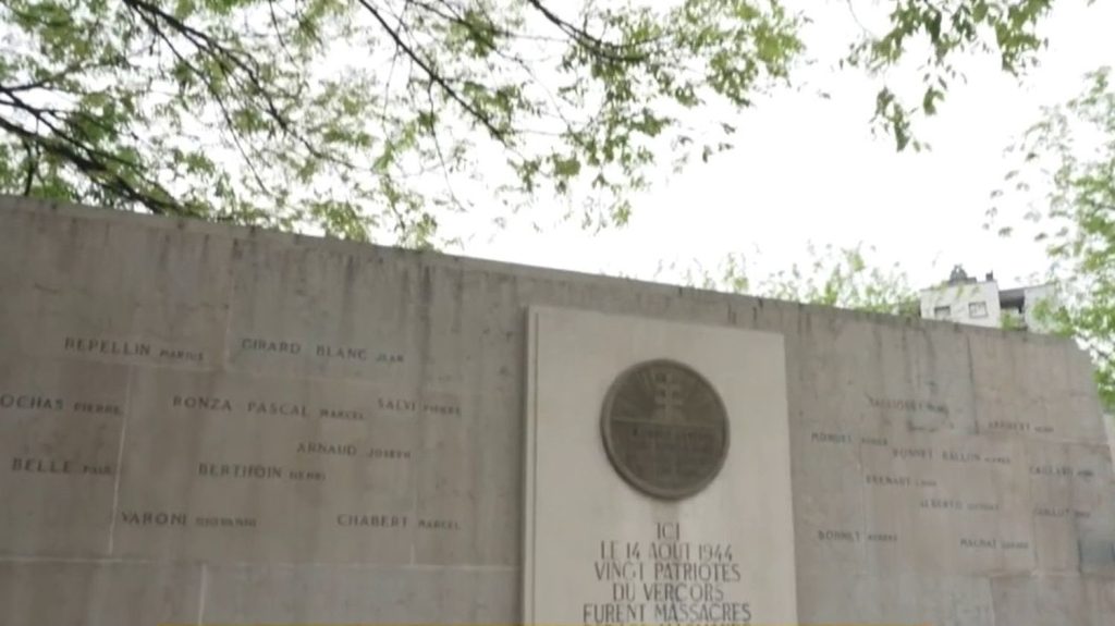 Commémorations de la Libération : à Vassieux-en-Vercors, la mémoire des massacres du maquis
Pour la première fois, un président en exercice va se rendre sur les lieux du maquis du Vercors, dans la Drôme. Emmanuel Macron s'y déplace en effet mardi 16 avril, à l'occasion des commémorations nationales des 80 ans de la Libération.