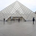 L'Opéra de Paris, le Louvre et d'autres institutions culturelles touchées par des coupes budgétaires
Ces coupes budgétaires font partie des 10 milliards d'euros d'économies "immédiates" annoncées mi-février par Bercy, après le dérapage du déficit public enregistré l'an passé.