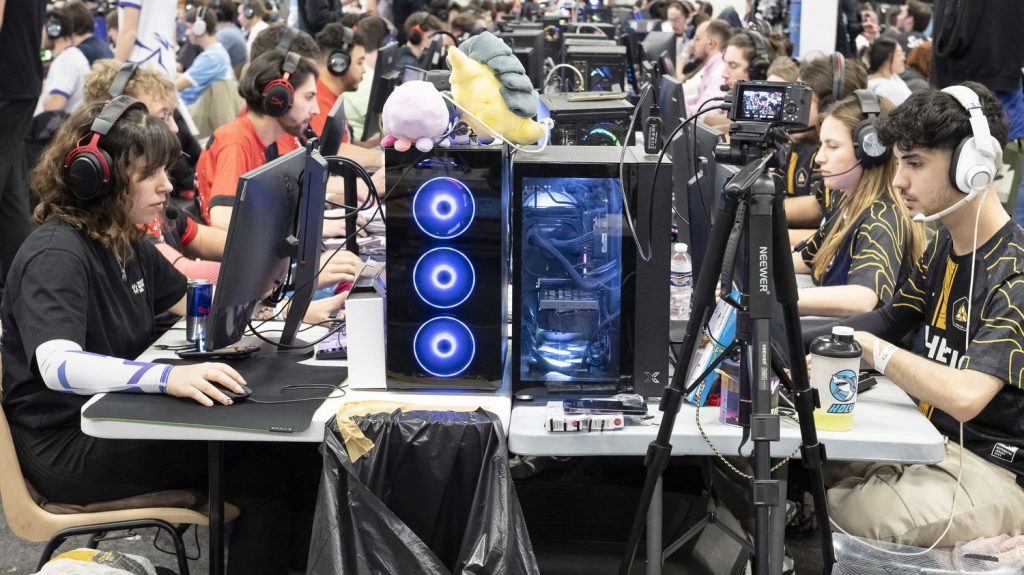 Bilan de santé économique de l'esport : un secteur en forte croissance
L'actualité du sport électronique marquée cette semaine par la remise du premier rapport de l'Observatoire économique et de sport. Les précisions de notre consultante, Laure Valée.
