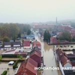 Vidéo
Inondations : partir ou rester ?
Faut-il rester ou fuir ? Dans le Nord-Pas-de-Calais, après les crues millénales de cet hiver, c’est la question que se posent les habitants de Blendecques, inondée deux fois l'hiver dernier.