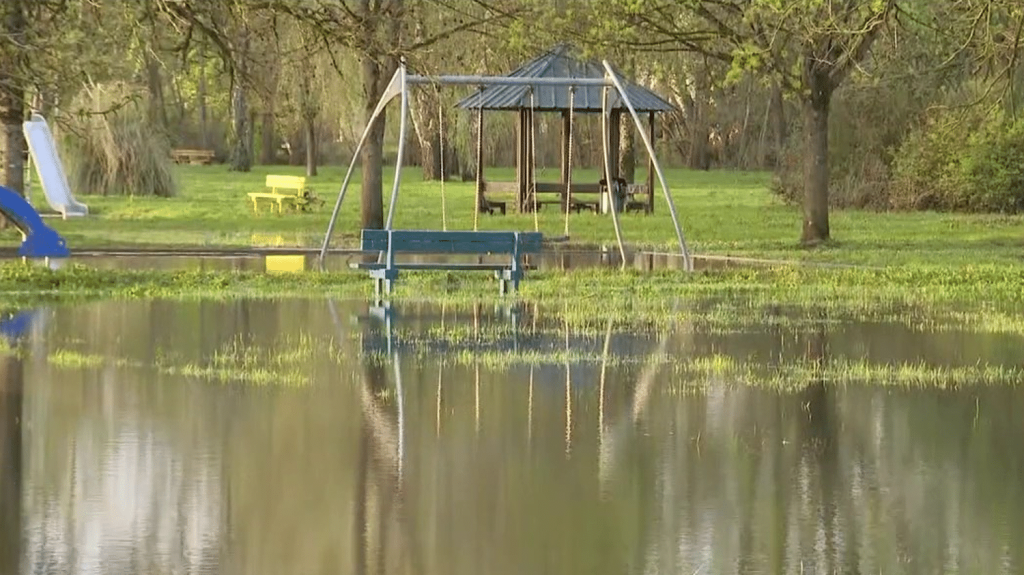 Crues dans l’Yonne : le coût des dégâts est important
L’heure est à la décrue dans l’Yonne après les pics de la semaine qui ont entraîné des dégâts chez les particuliers ou au sein d’entreprises. La course à l’indemnisation est ouverte.