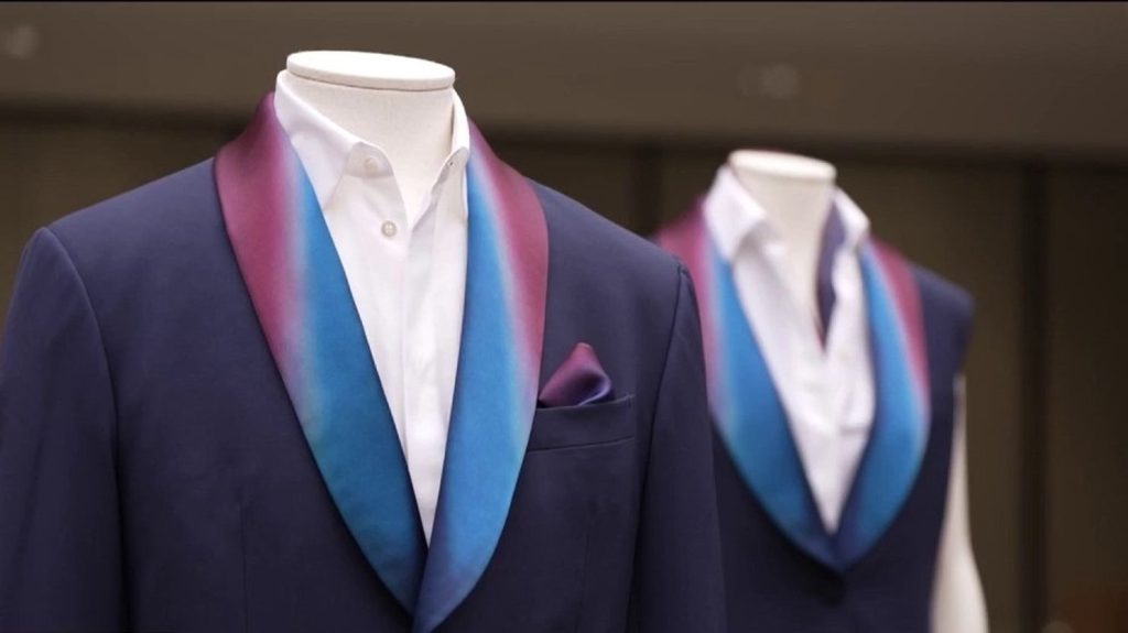 JO de Paris 2024 : les tenues officielles des athlètes dévoilées
Levée de rideau, mercredi 17 avril, sur les costumes que porteront les athlètes pour la cérémonie d'ouverture des Jeux olympiques de Paris. Du sur-mesure, cousu main depuis un an dans le plus grand secret.