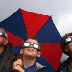 Eclipse solaire totale : quand sera-t-il possible d'observer ce phénomène en France ?
La dernière éclipse totale de Soleil visible dans le ciel français a eu lieu le 11 août 1999. Il faudra s'armer de patience pour espérer admirer à nouveau un tel événement depuis l'Hexagone.