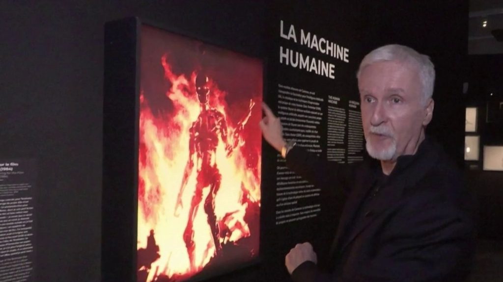 James Cameron : le réalisateur à l'honneur d'une exposition à Paris
Alors qu'une exposition consacrée à James Cameron s'est ouverte à Paris, le réalisateur était l'invité du 20 Heures, mercredi 3 avril. L'occasion de replonger dans ses films qui ont fait rêver le public.