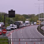 A13 fermée : Valérie Pécresse "demande à l'État de prendre en charge la gratuité de l'A14"
L'autoroute de Normandie est fermée à la circulation entre Paris et Vaucresson (Hauts-de-Seine) jusqu'à lundi inclus. Des fissures sur la chaussée ont été détectées entre le viaduc et le tunnel de Saint-Cloud.