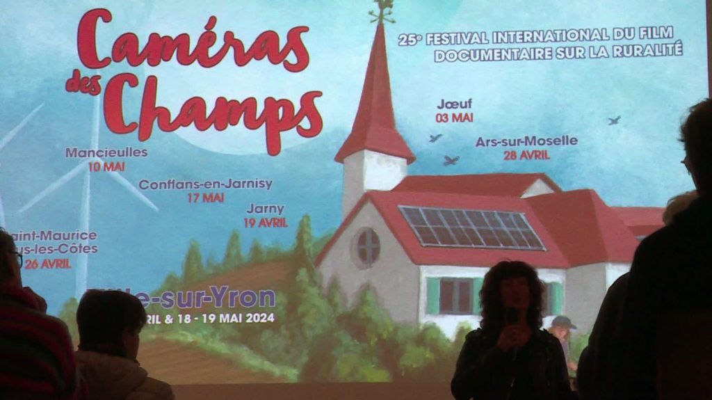 Le festival Caméras des champs, qui explore les problématiques du monde rural, part en itinérance en Lorraine
Pour sa 25e édition, le festival propose chaque week-end des projections de documentaires dans plusieurs communes du Parc naturel régional de Lorraine. Au total, dix-huit films sont à découvrir jusqu'au 19 mai.