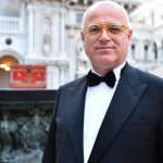 L'Italien Fortunato Ortombina succède au Français Dominique Meyer à la direction de La Scala de Milan
Les musiciens de l'Orchestre de la Scala de Milan avaient demandé la prolongation pour deux ans du Français Dominique Meyer à la tête de l'établissement, mais le gouvernement Meloni a préféré appuyer la nomination d'un Italien, Fortunato Ortombina, directeur de la Fenice.