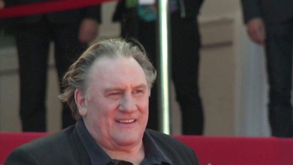 Affaire Gérard Depardieu : l'acteur jugé en octobre 2024 pour agressions sexuelles
L'acteur Gérard Depardieu est convoqué en octobre prochain devant le tribunal correctionnel de Paris pour être jugé pour des faits présumés d'agressions sexuelles contre deux victimes pendant le tournage d'un film en 2021.