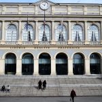 Chantage à la vidéo intime à Saint-Étienne : Gilles Rossary-Lenglet, qui avait révélé l'affaire, à son tour mis en examen pour "association de malfaiteurs"
Jusqu'à présent, Gilles Rossary-Lenglet était le seul des quatre mis en cause à ne pas être soupçonné "d'association de malfaiteurs".