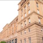 Violence des mineurs : un internat pour les élèves en décrochage scolaire a ouvert ses portes à Nice
Lundi 22 avril, Gabriel Attal a visité un internat éducatif à Nice, dans les Alpes-Maritimes. Ce dispositif est prévu pour accueillir des mineurs en décrochage scolaire ou sur le point de basculer dans la délinquance durant les vacances scolaires.