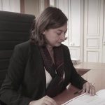 Trafic de stupéfiants : la maire d'Avallon mise en examen et placée en détention
Jamilah Habsaoui, la maire de la commune d'Avallon, dans l'Yonne, a été placée en détention provisoire, mercredi 10 avril, après la découverte de 70 kg de résine de cannabis dans un pavillon dont elle est propriétaire.