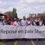 Mort de Shemseddine : près de 2 000 personnes rassemblées pour une marche blanche
Vendredi 12 avril, de nombreuses personnes se sont rassemblées à Viry-Châtillon, dans l'Essonne, pour rendre hommage à Shemseddine, un adolescent battu à mort alors qu'il sortait de son collège.
