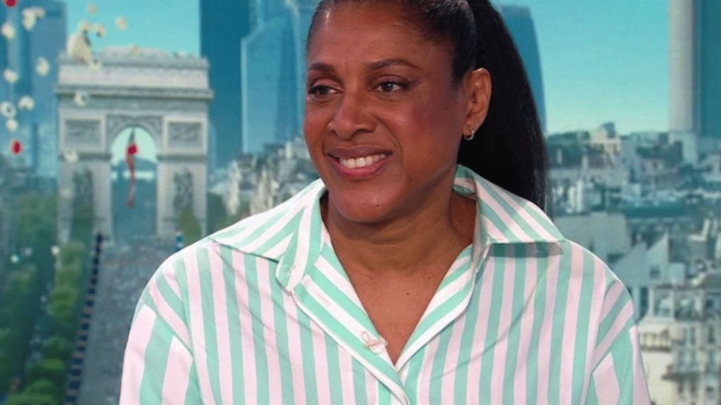 Paris 2024 : "C’est un beau symbole de ramener cette flamme en Guadeloupe", pour Marie-José Pérec
La championne olympique Marie-José Pérec sera sur le trimaran Banque Populaire pour le relais de la flamme vers les Antilles françaises. Elle était, avec Armel le Cléac’h, invitée du 13 Heures, lundi 8 avril.