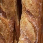 Gastronomie : les secrets de la meilleure baguette de Paris
Un boulanger du XIème arrondissement de Paris a remporté le prix de la meilleure baguette de la capitale. Pendant un an, il sera chargé d'approvisionner le palais de l'Élysée en pain.