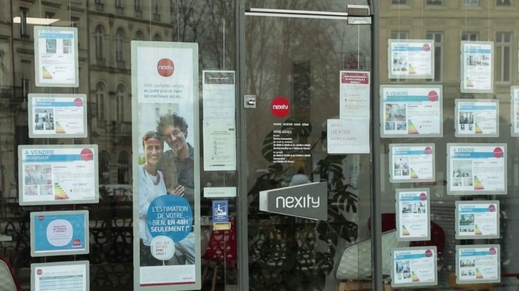 Immobilier : le groupe Nexity supprime 500 emplois
Pris en étau, le promoteur immobilier, qui avait déjà perdu 400 personnes en un an et demi, a annoncé un plan social conséquent. Une décision difficile à prendre, selon la directrice générale du groupe.