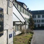 Pyrénées-Atlantiques : 40 nouvelles plaintes vont être déposées dans l'affaire des violences sexuelles à Notre-Dame de Bétharram
Le porte-parole du collectif de victimes, annonce qu’il va déposer de nouvelles plaintes d’anciens élèves de l’internat catholique., pour des accusations de violences physiques et d’agressions sexuelles.