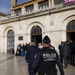 L'association "Marseille en colère !" prône un "plan Marshall" plutôt qu'"un plan de communication", un mois après l'opération "place nette XXL"
L'association doute de l'efficacité de ces opérations antidrogue à Marseille alors que le gouvernement a annoncé mercredi quatre tonnes de drogues et 20 millions d'euros saisis depuis le début de ses opérations sur tout le territoire.